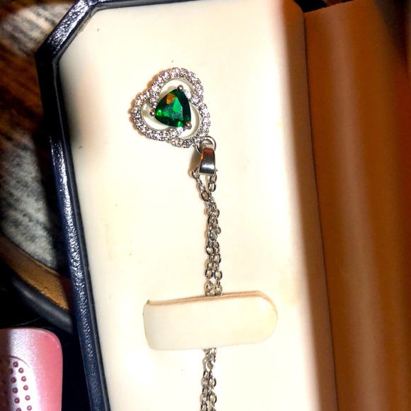 Emerald set